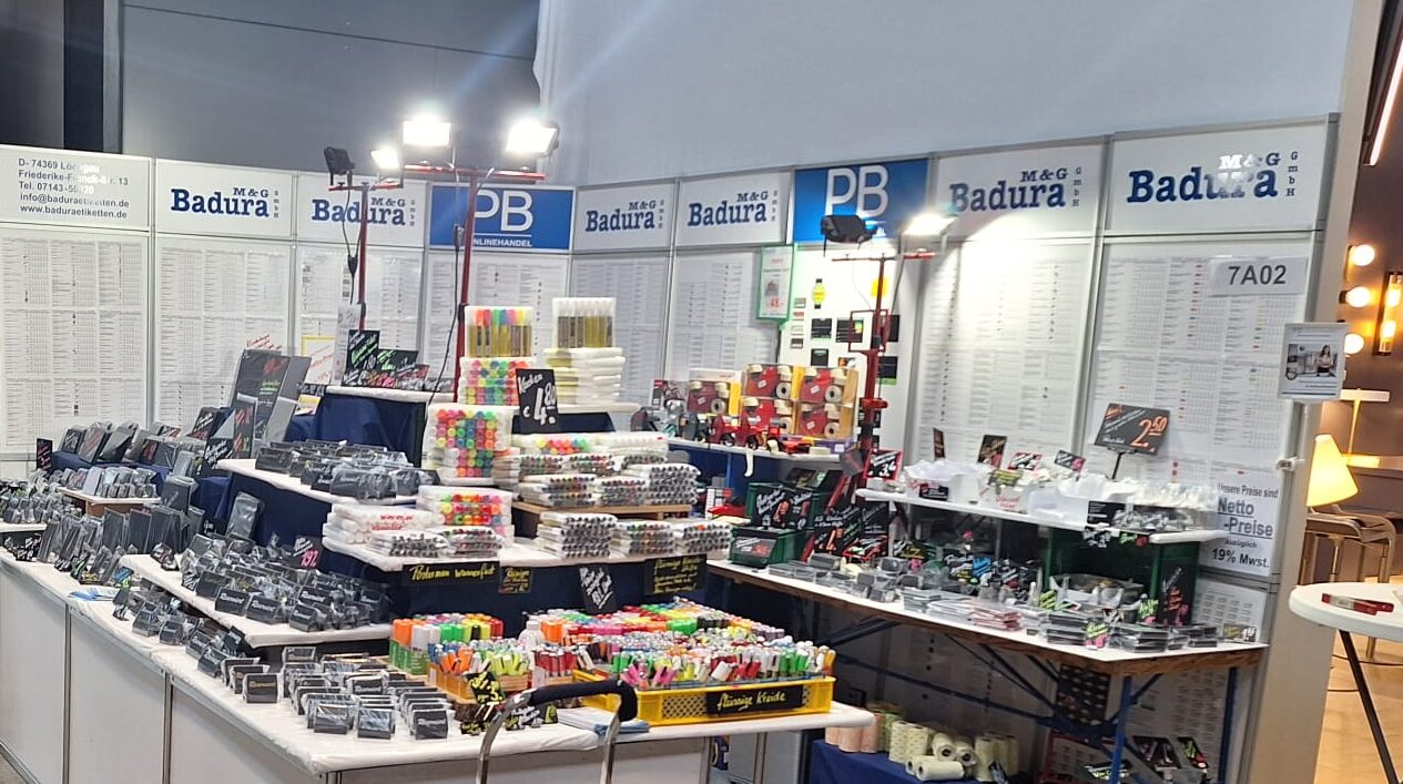 Messestand von PB-Onlinehandel auf der Intergastra 2026 in Stuttgart mit Produktpräsentation